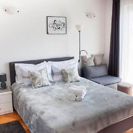 Apartment Ante Brela Eksteriør bilde